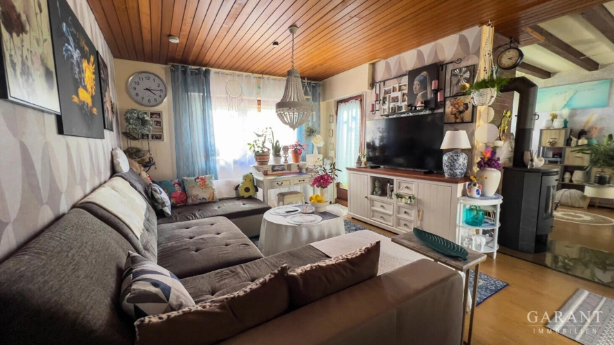 Wohnzimmer Haupt Whg.