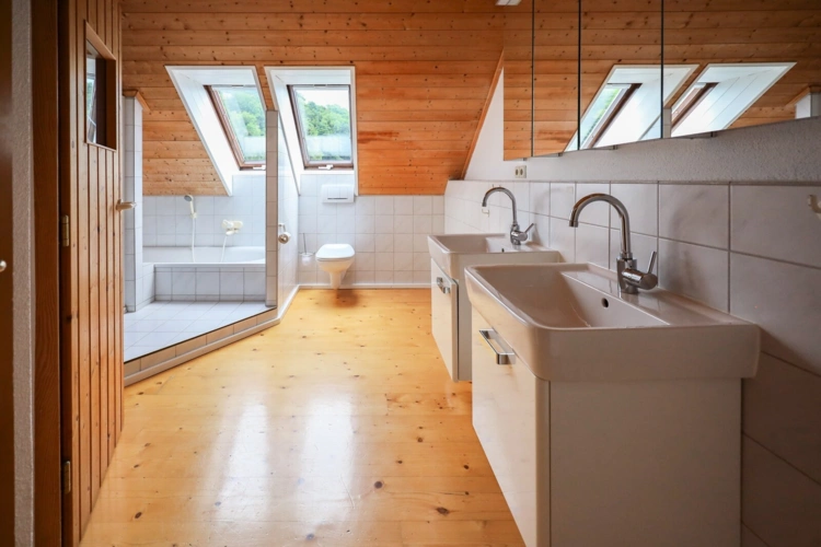 Bad + Sauna DG
