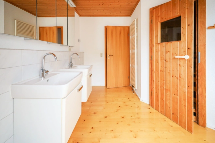 Bad + Sauna DG
