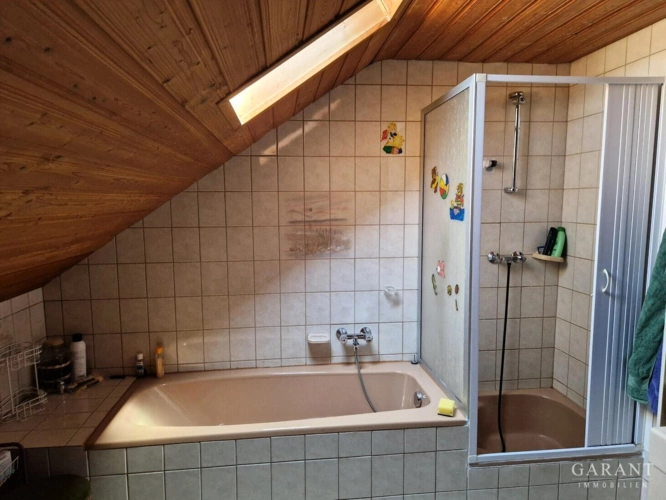 Bad Dachgeschosswohnung