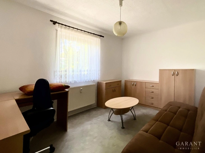 Schlaf-/Kinderzimmer EG