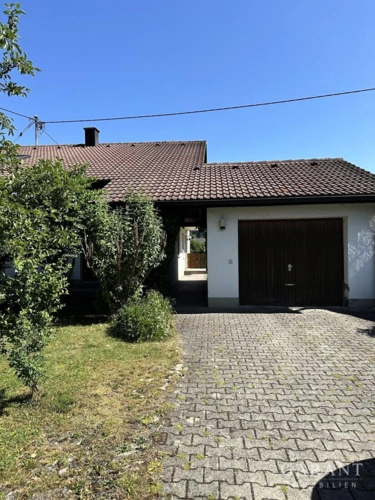 Süd-Ansicht d. Hauses.