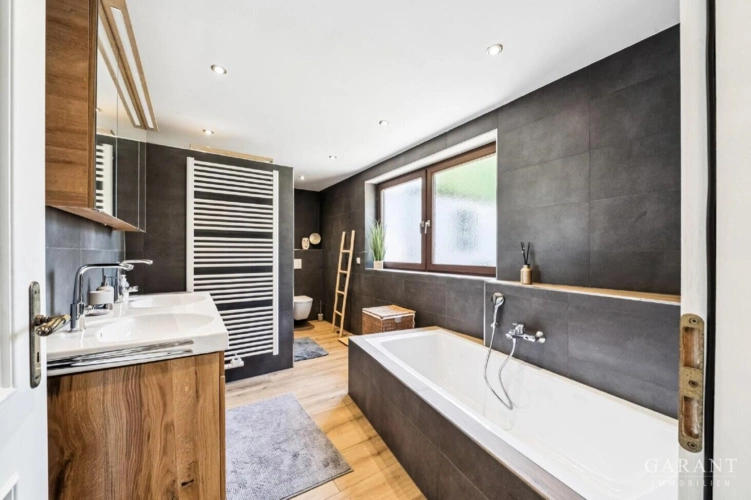 Badezimmer im E.G.