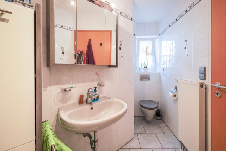 Dusche + WC