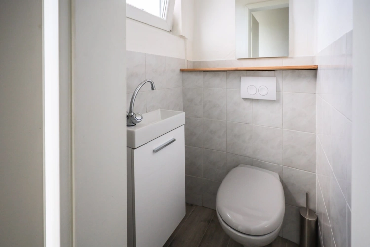 Gäste-WC im DG