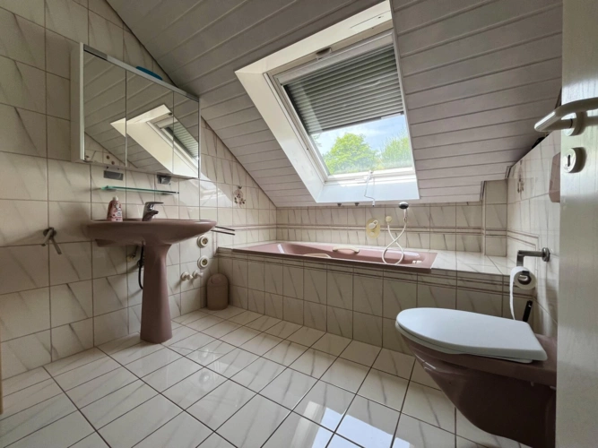 Badezimmer DG
