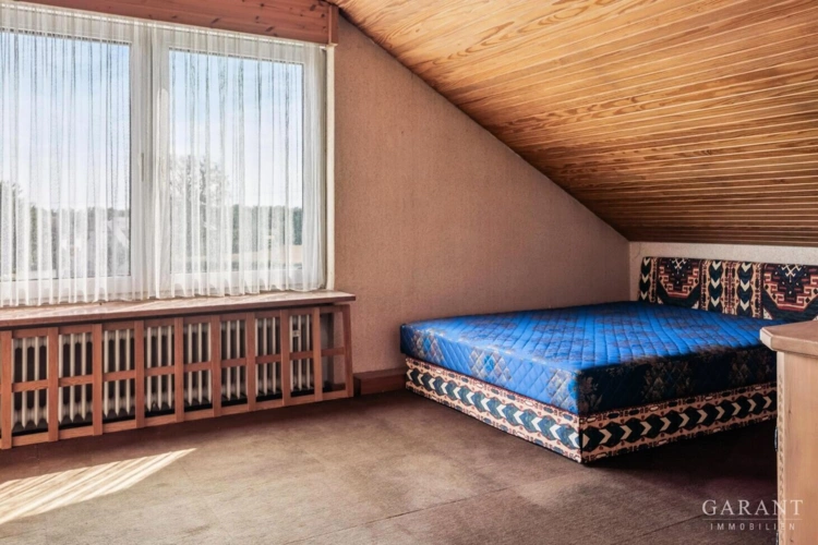 Zusätzliches Zimmer DG