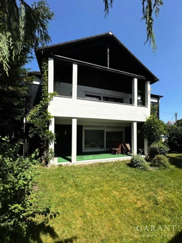 1 Terrasse u. Balkon