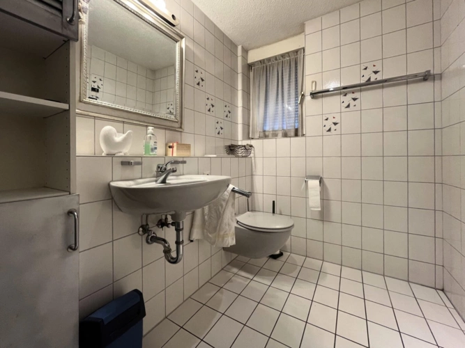 Badezimmer EG