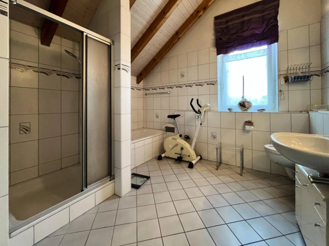 Badezimmer DG