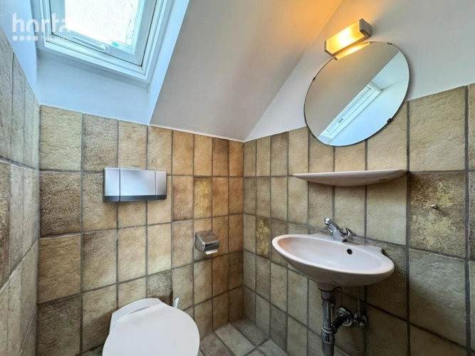 Separates WC im DG