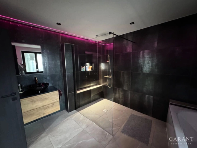 Bad (Dusche) EG