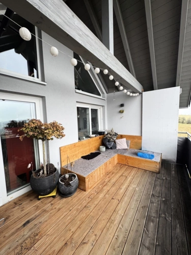 überdachter Südbalkon