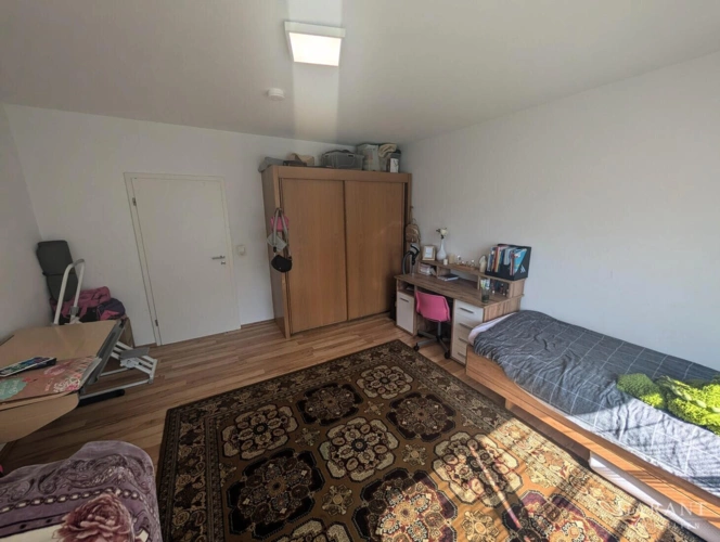 Zimmer 1 1. OG B1