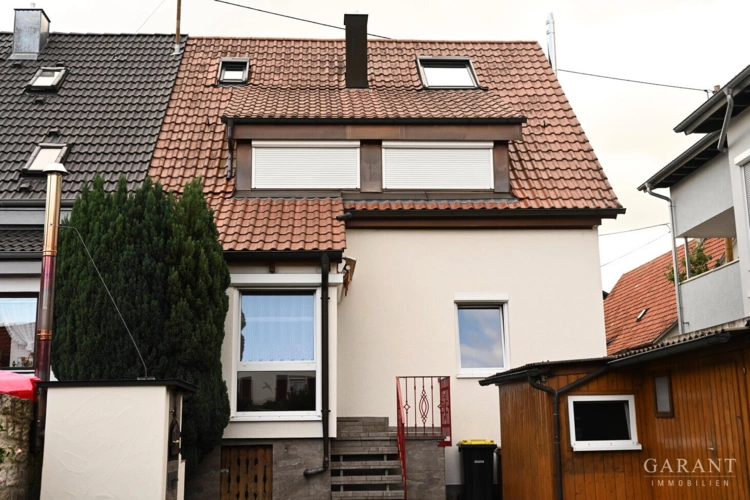 Hauserker mit Bodentiefen Fenstern