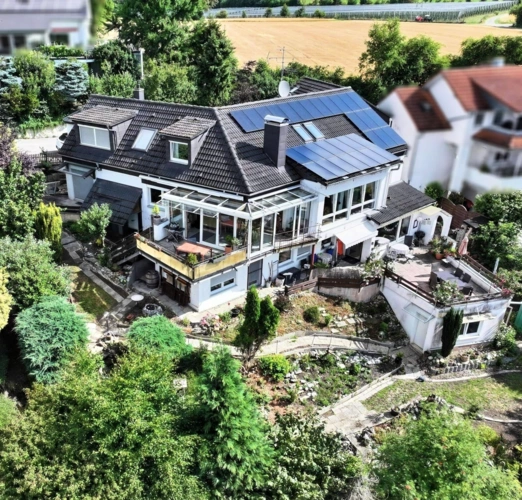 Süd-West-Ansicht mit Garten