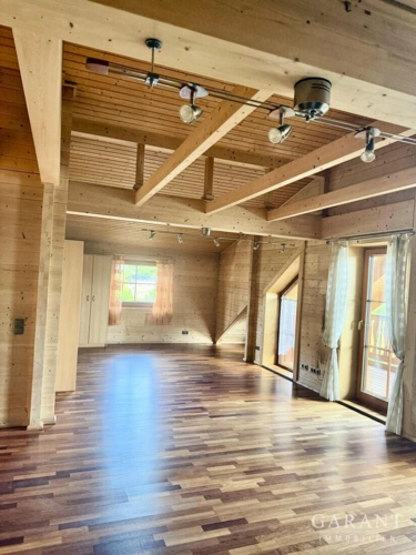 Großer Wohnraum DG Blick links