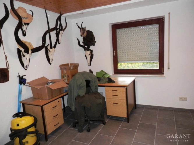 Büro-Einliegerwohnung