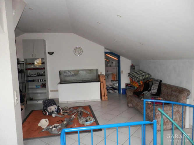 Teilansicht-Dachwohnung