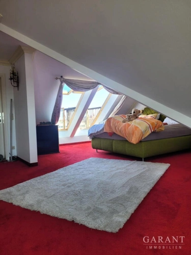 Geöffnete Balkonfenster