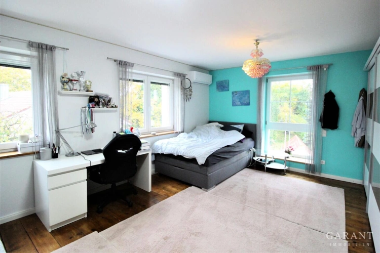 Badezimmer mit Ankleide im O.G.