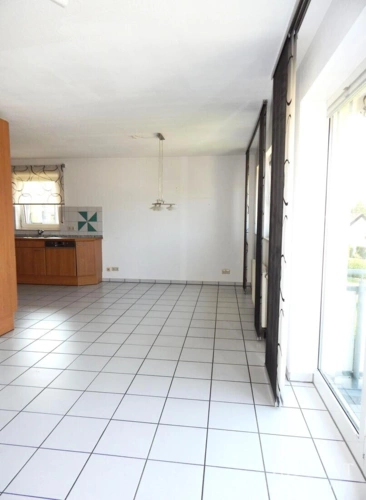 Blick zum Küchenbereich