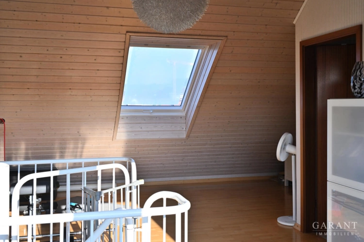 Studio, mit angrenzendem Schlafzimmer