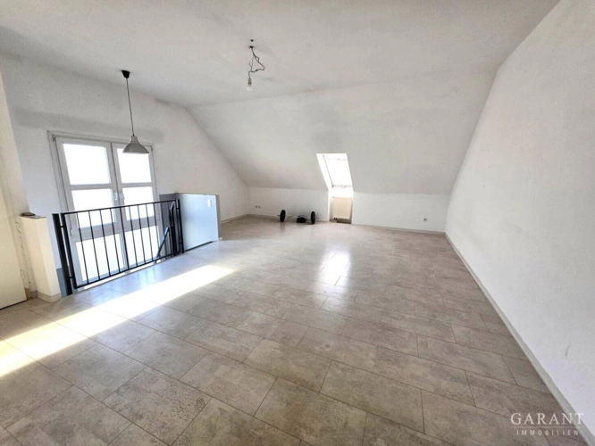 Großes Zimmer im DG