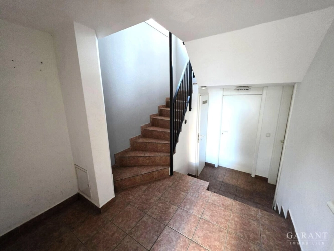 Treppenaufgang vom EG zum OG