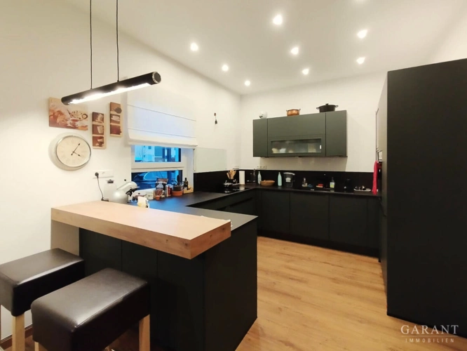 EG - Hochwertige Küche