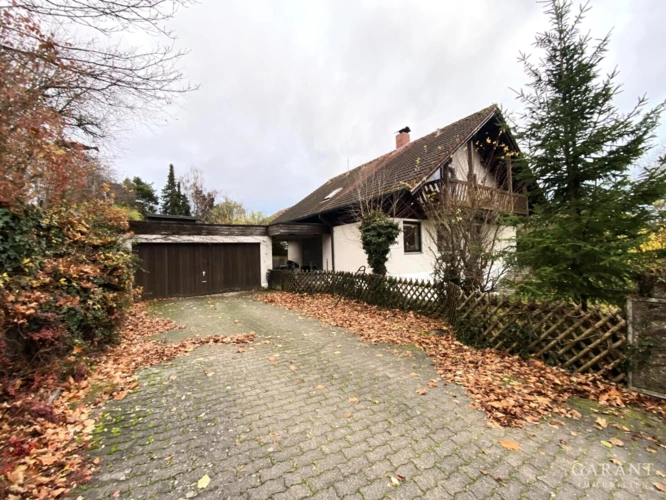 Blick auf den Hauszufahrtsbereich