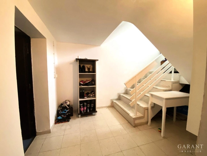 Treppenhaus - bzw. Flur UG