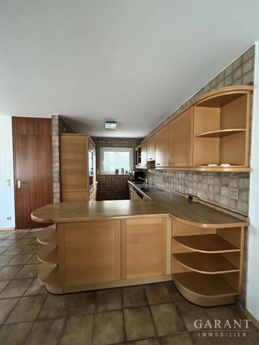 Offene Küche mit Halbinsel