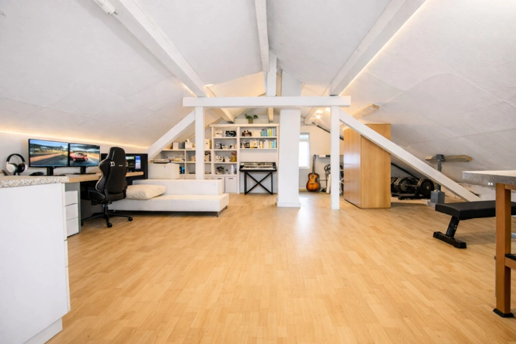 Digitales Renovierungsbeispiel