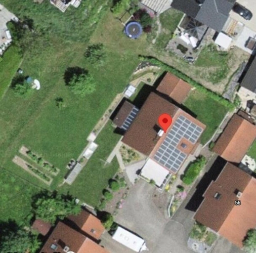 Luftbild mit Photovoltaikanlage