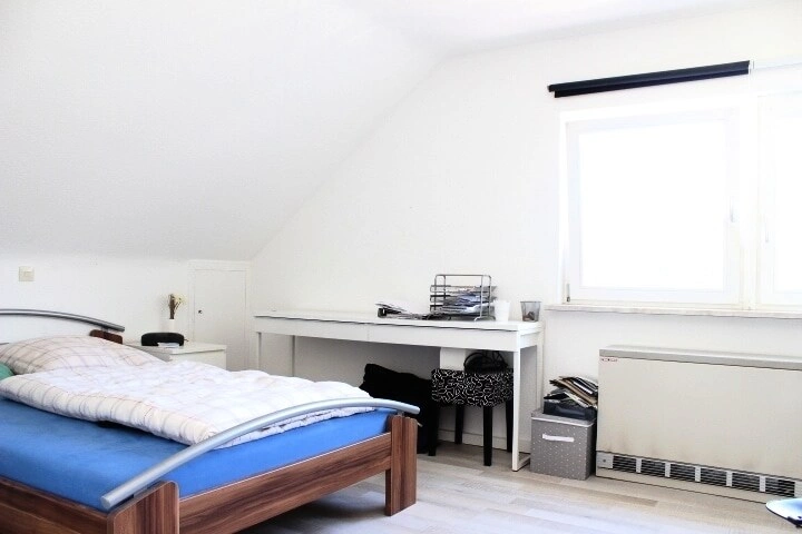 Schlafzimmer DG