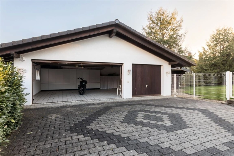 23-Garage