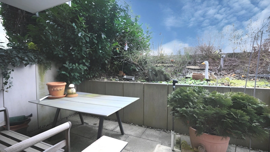 Geschützte Terrasse der ELW