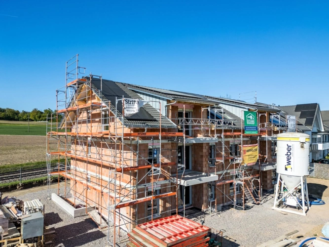 Außenansicht Stand April 2026