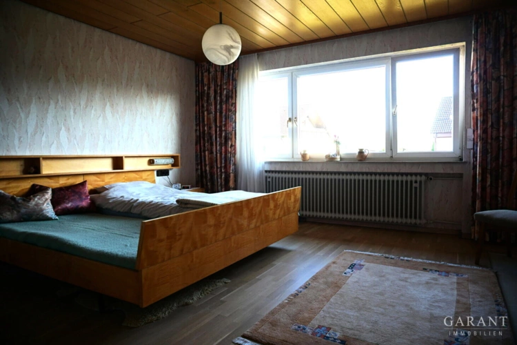 Schlafzimmer EG