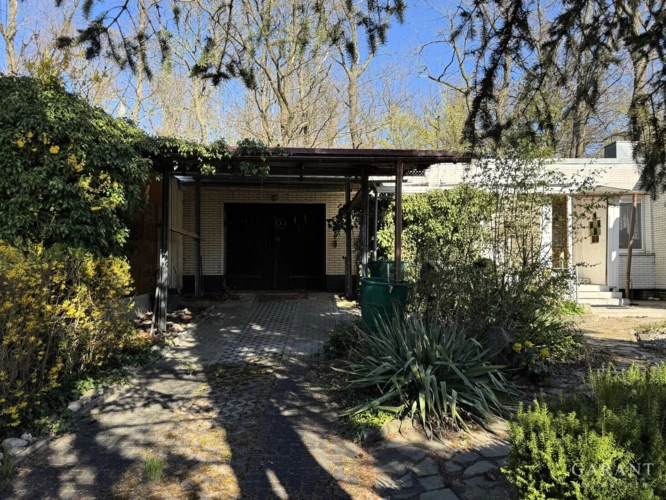 Garage/ Auffahrt