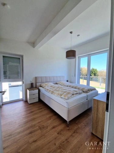 Schlafzimmer DG