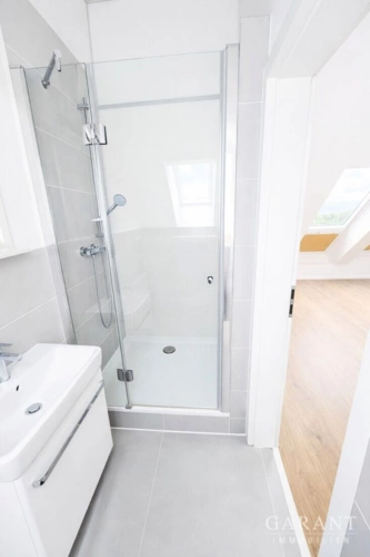Bad mit Dusche
