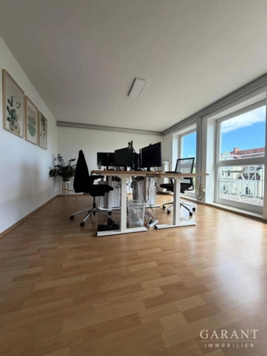 Büro3