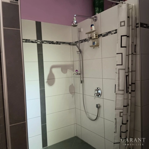 Dusche EG