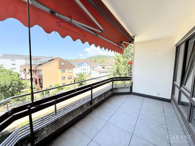 überdachter Balkon