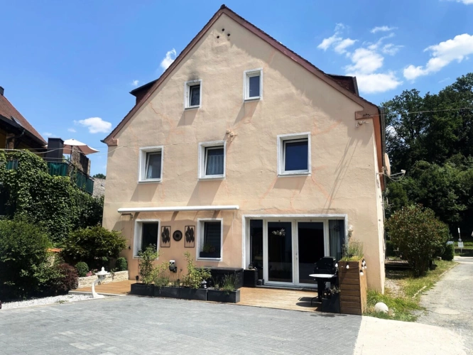 Blick auf den hinteren Terrassenbereich