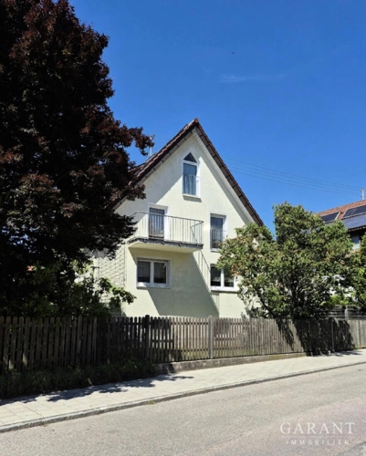 Frontansicht Strasse
