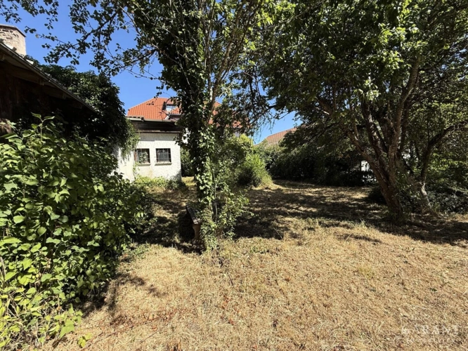Grundstück