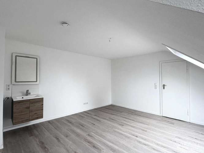 Gästezimmer mit Waschtisch